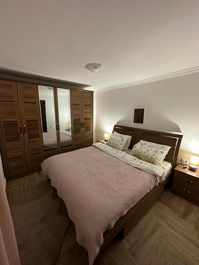 Apartmani Emily & Jully Nikšić Екстериор снимка