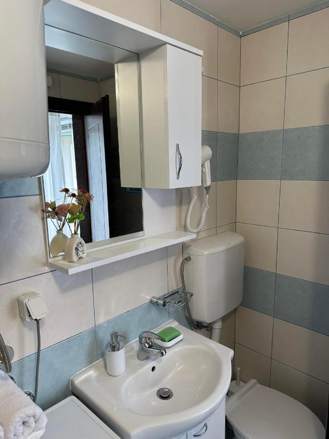 Apartmani Emily & Jully Nikšić Екстериор снимка