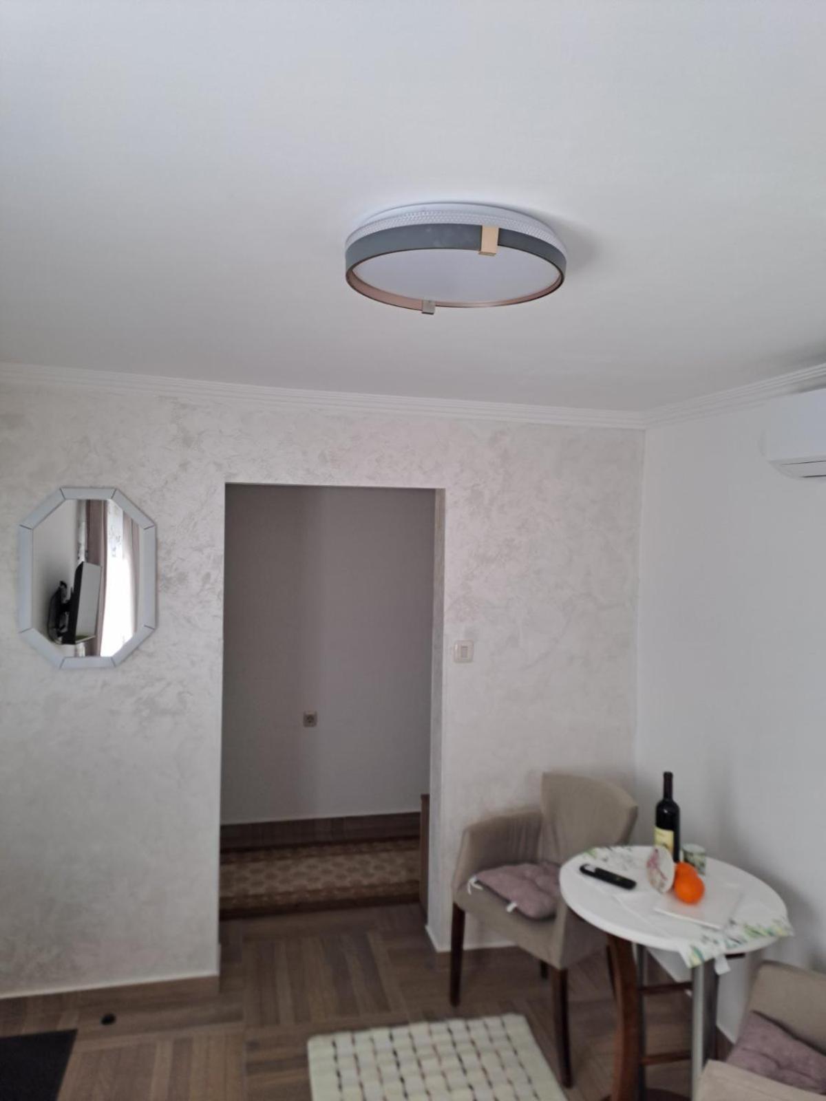 Apartmani Emily & Jully Nikšić Екстериор снимка