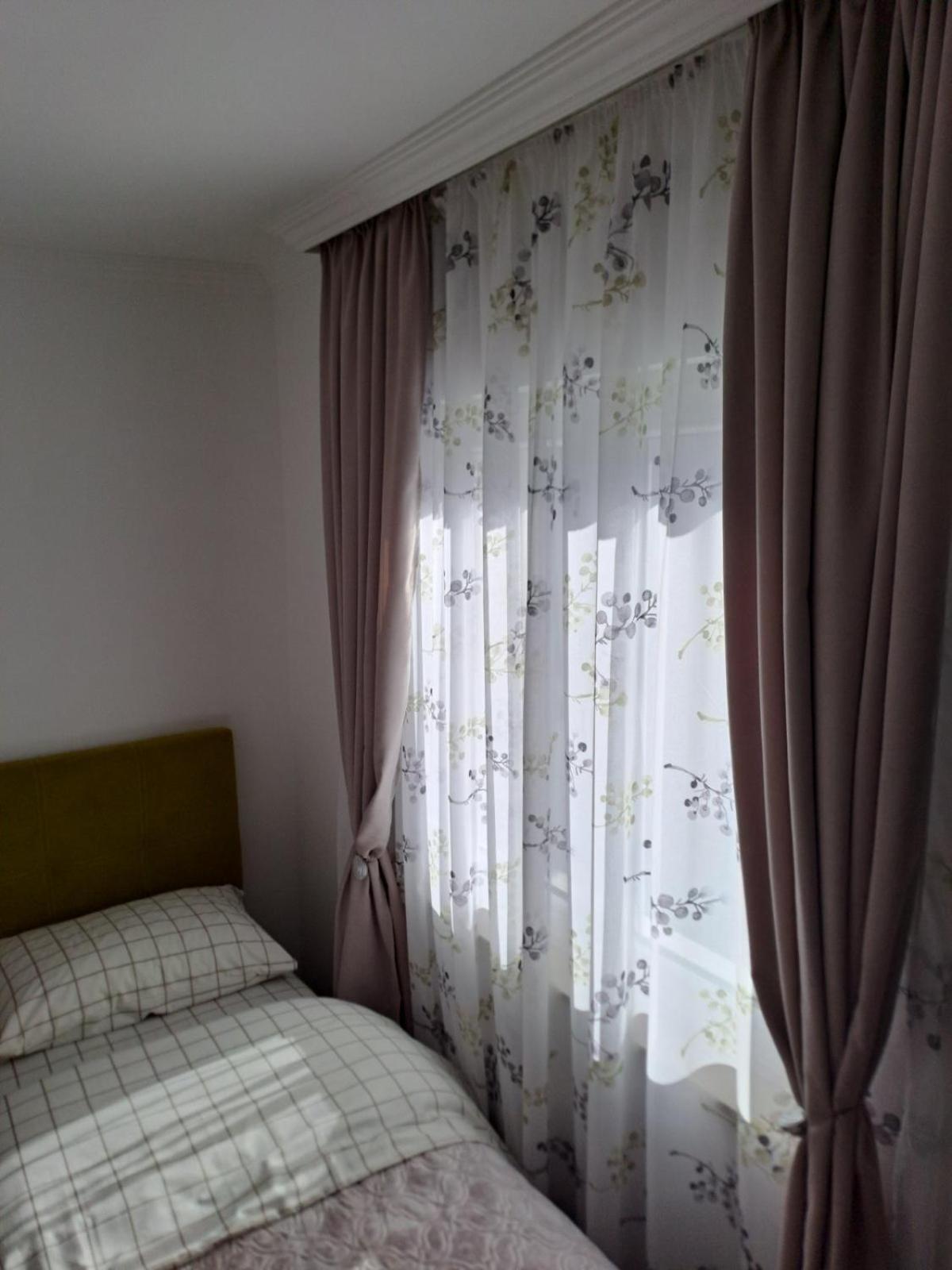 Apartmani Emily & Jully Nikšić Екстериор снимка