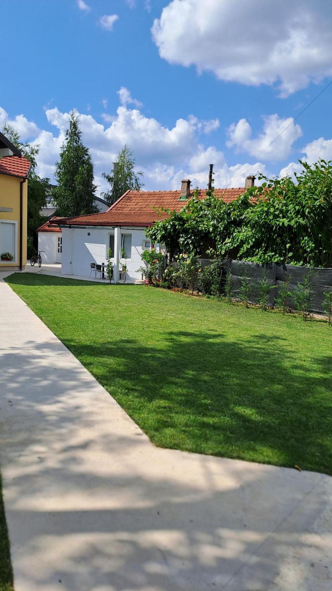Apartmani Emily & Jully Nikšić Стая снимка